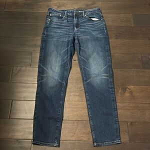 American Eagle men’s athletic fit blue jeans size 32 x 34 airflex +